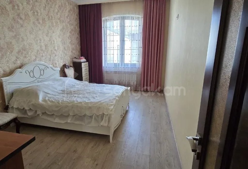 6 Սենյականոց Շքեղ Առանձնատուն, 350քմ, Կահավորված, Ավտոտնակով