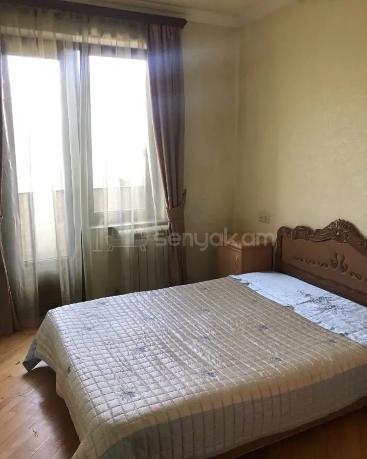 3 Սենյականոց Բնակարան Քարե Շենքում, 78քմ, 4/5 հարկ, Կապիտալ Վերանորոգված, Կահավորված