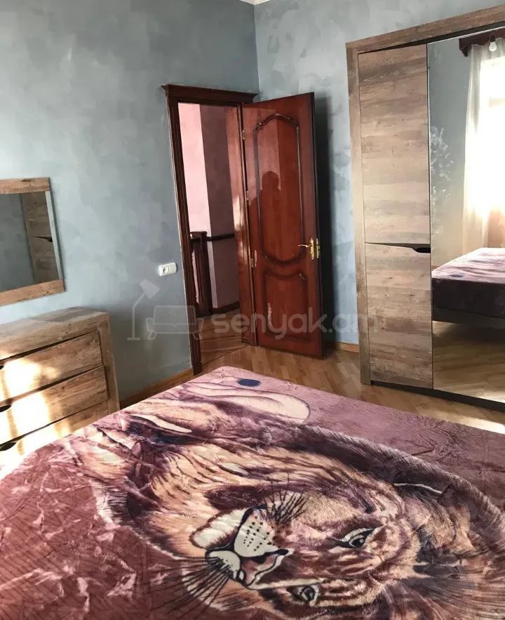 7 Սենյականոց Սեփական Տուն, 299քմ, Կապիտալ Վերանորոգված, Կահավորված, Ավտոտնակով