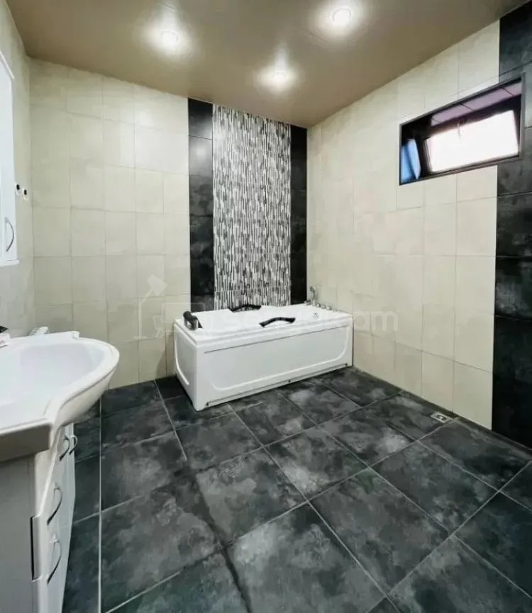 5 Սենյականոց Շքեղ Առանձնատուն, 210քմ, Ավտոտնակով