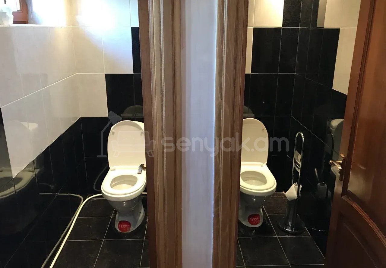 8 Սենյականոց Շքեղ Առանձնատուն, 840քմ, Կահավորված, Ավտոտնակով