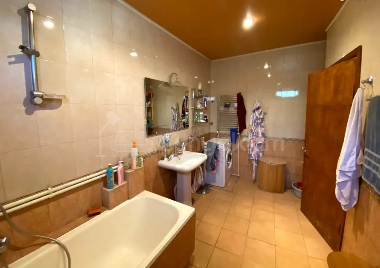 6 Սենյականոց Սեփական Տուն, 450քմ, Կապիտալ Վերանորոգված, Կահավորված