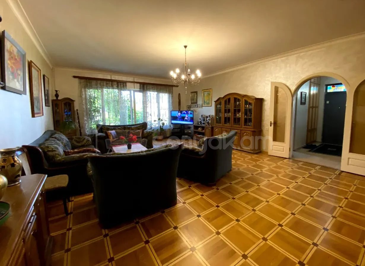 6 Սենյականոց Սեփական Տուն, 450քմ, Կապիտալ Վերանորոգված, Կահավորված