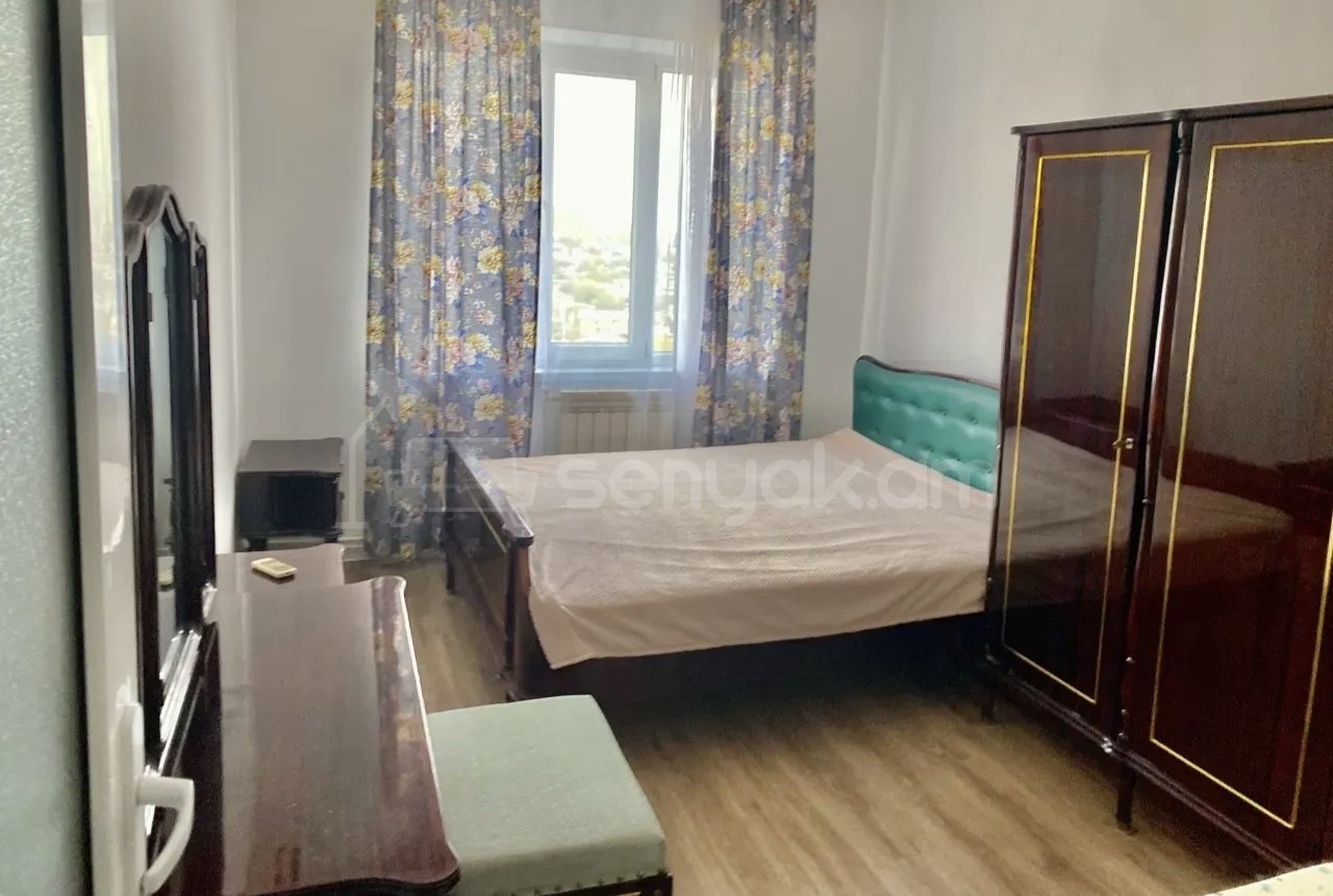 3 Սենյականոց Բնակարան, 78քմ, 9/9 հարկ, Նորմալ Վիճակում, Կահավորված, Արևկող