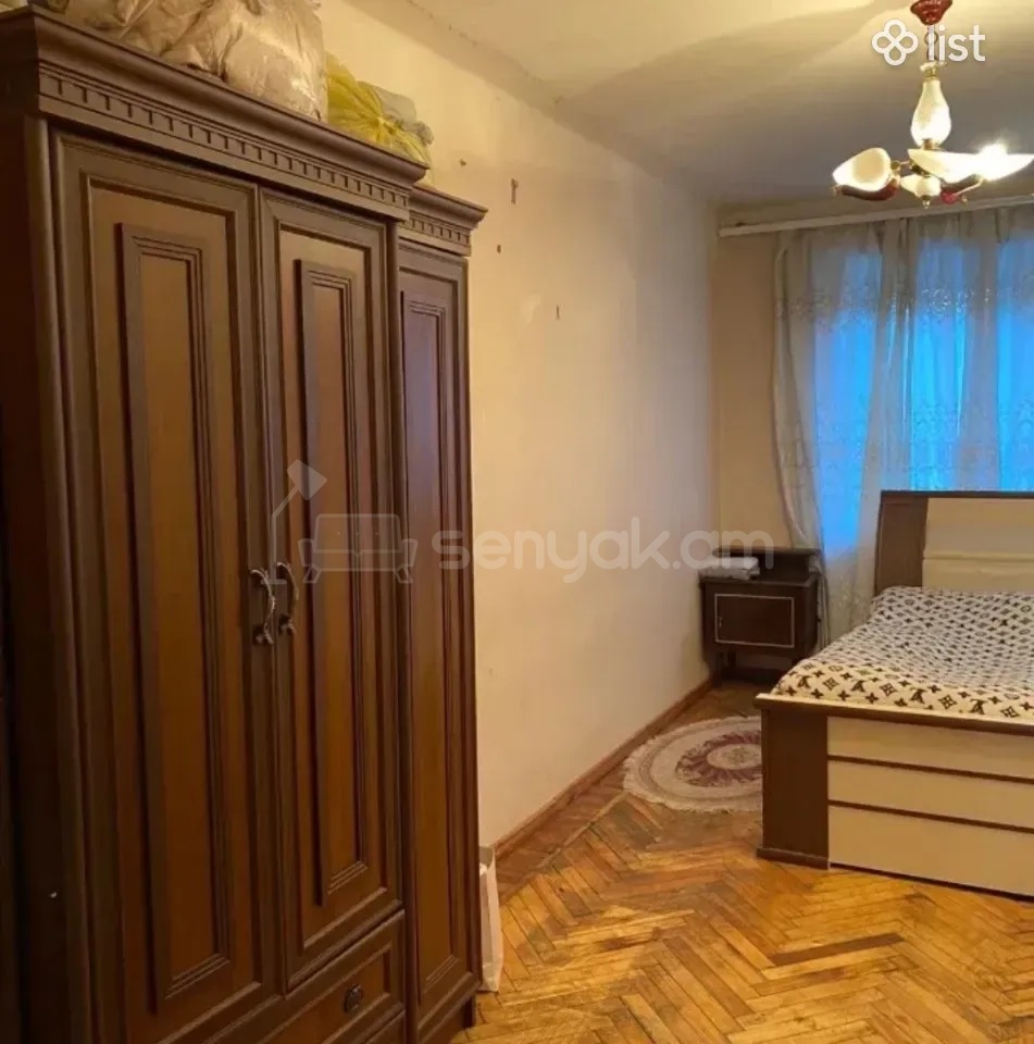 2 Սենյականոց Բնակարան Քարե Շենքում, 56քմ, 3/5 հարկ, Նորմալ Վիճակում, Կահավորված