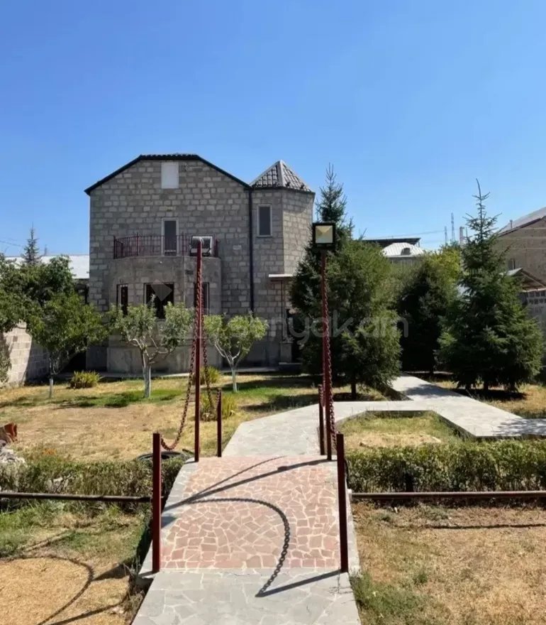 6 Սենյականոց Շքեղ Առանձնատուն, 170քմ, Կահավորված, Ավտոտնակով