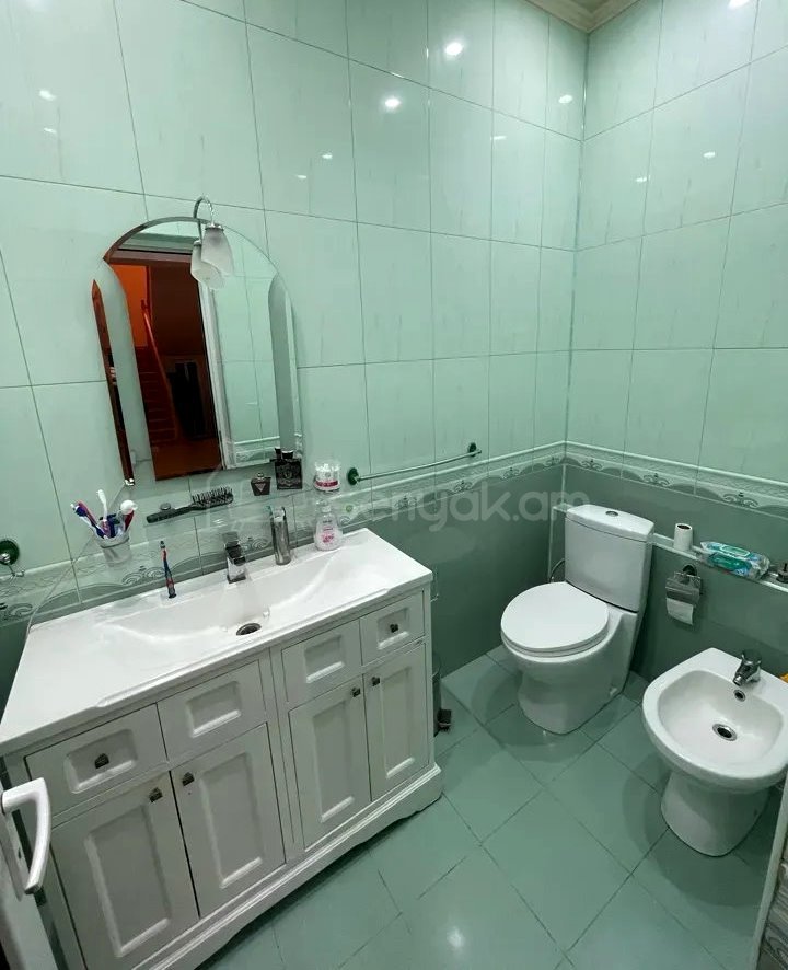 8 Սենյականոց Շքեղ Առանձնատուն, 320քմ, Կահավորված, Ավտոտնակով