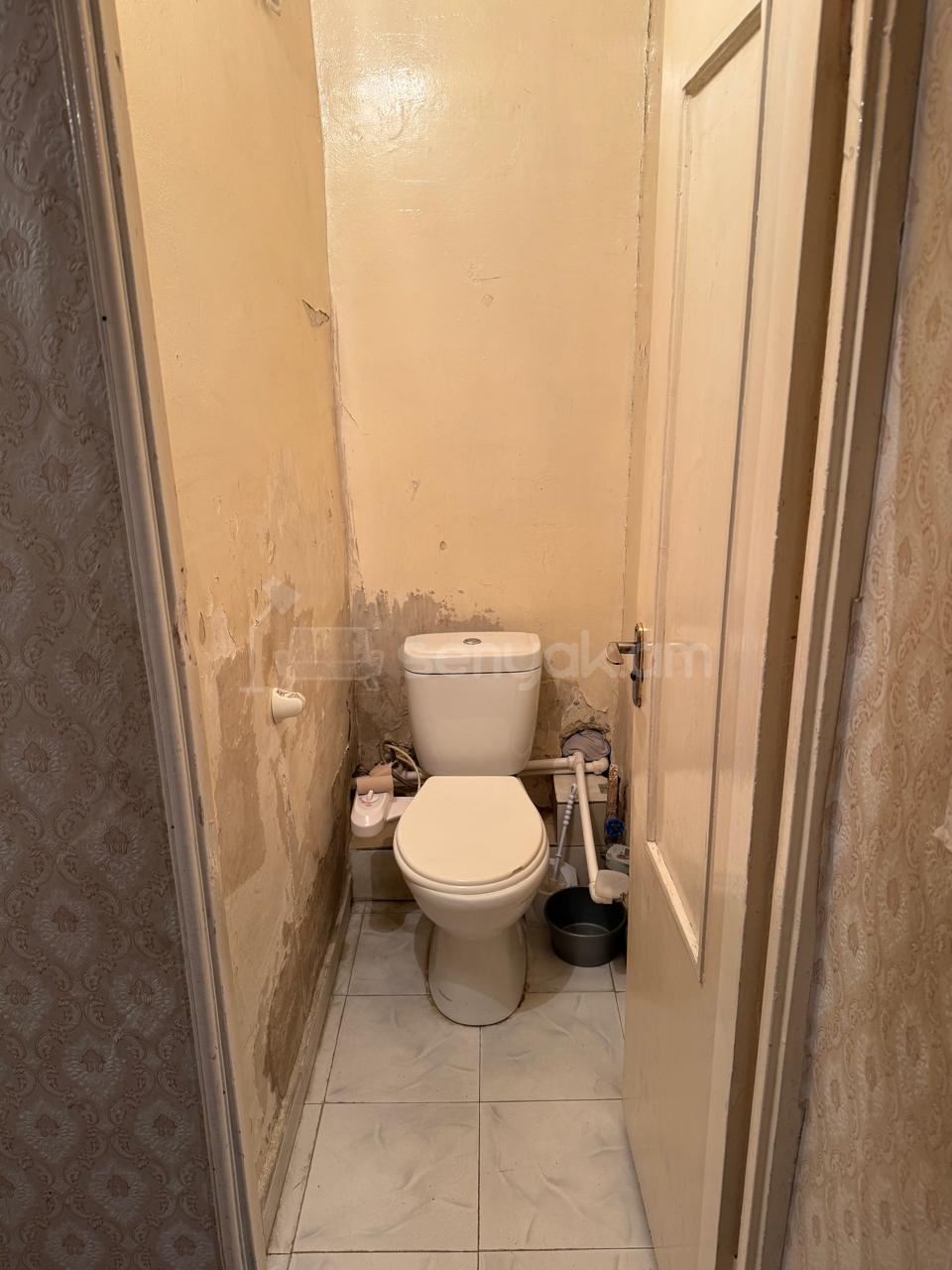 3 Սենյականոց Բնակարան Քարե Շենքում, 80քմ, 5/5 հարկ, Պետական Վիճակում