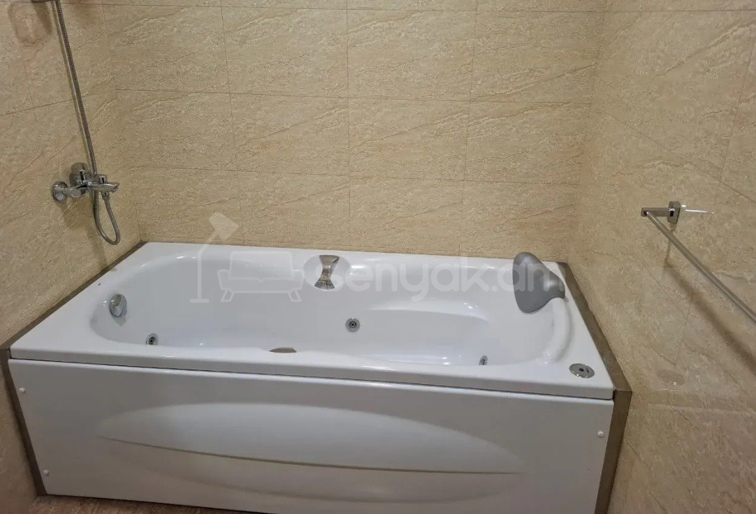 3 Սենյականոց Բնակարան Նորակառույցում, 110քմ, 5/14 հարկ, Դիզայներական Վերանորոգված, Կահավորված