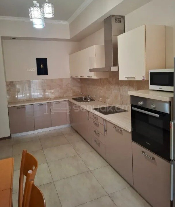 3 Սենյականոց Բնակարան Նորակառույցում, 110քմ, 5/14 հարկ, Դիզայներական Վերանորոգված, Կահավորված
