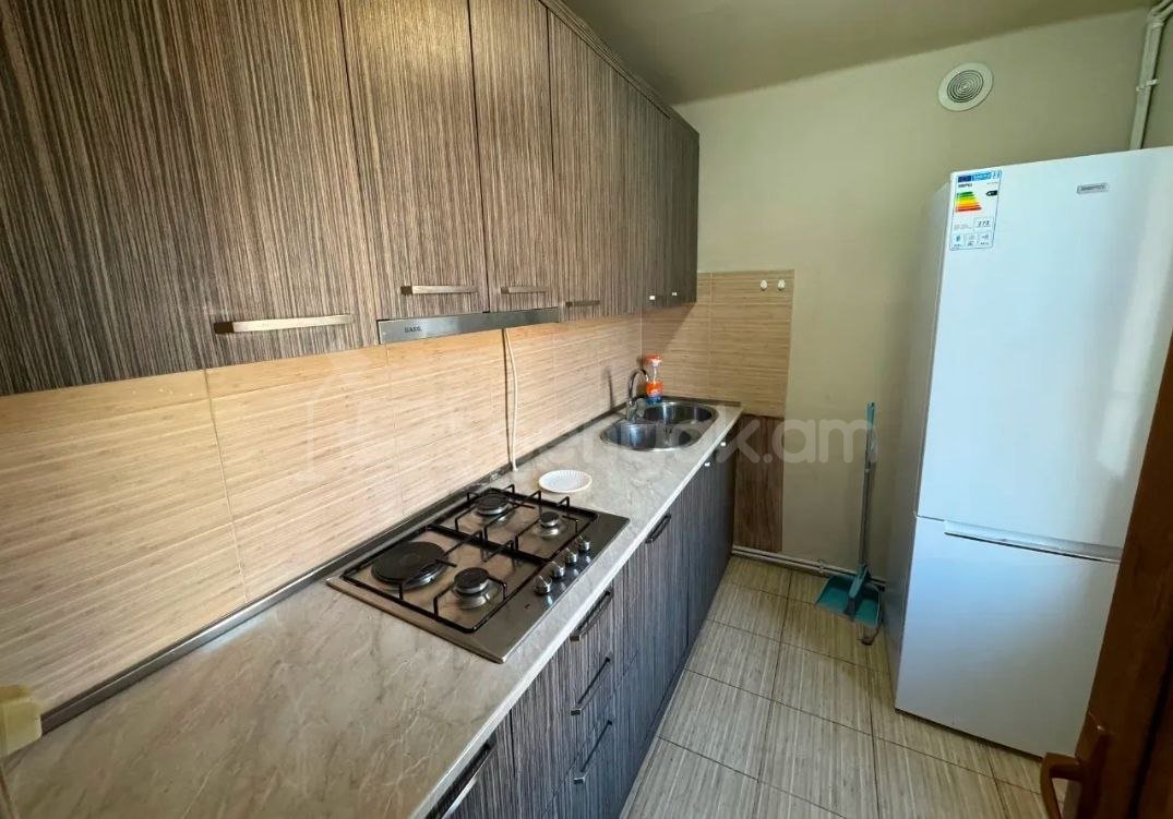 2 Սենյականոց Բնակարան Քարե Շենքում, 46քմ, 2/5 հարկ, Կապիտալ Վերանորոգված, Կահավորված, Արևկող