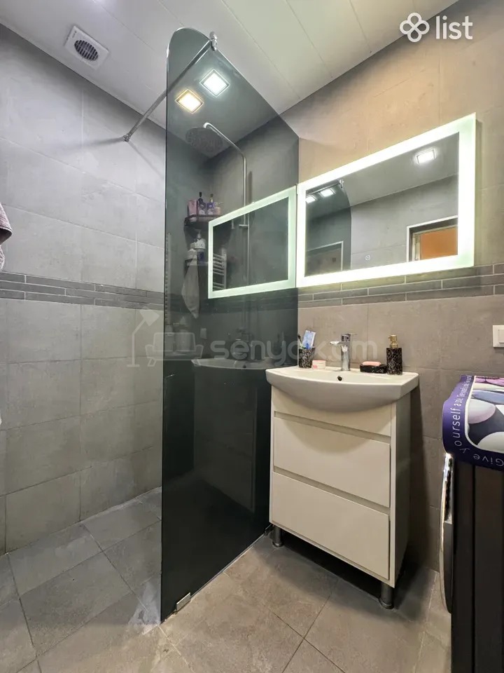 3 Սենյականոց Բնակարան, 78քմ, 3/3 հարկ, Կապիտալ Վերանորոգված