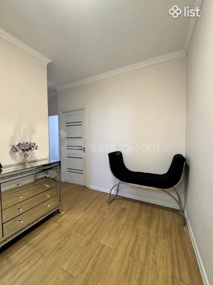 3 Սենյականոց Բնակարան, 78քմ, 3/3 հարկ, Կապիտալ Վերանորոգված