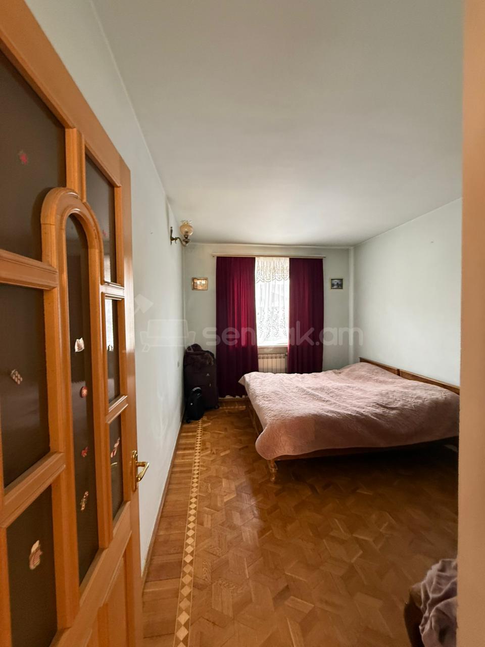 6 Սենյականոց Սեփական Տուն, 180քմ, Կոսմետիկ Վերանորոգված