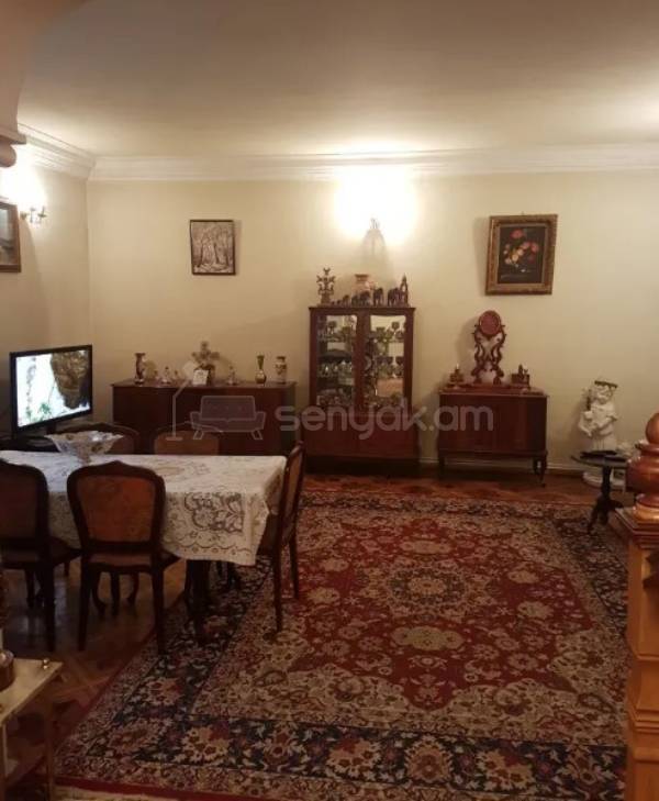 6 Սենյականոց Սեփական Տուն, 180քմ, Կոսմետիկ Վերանորոգված