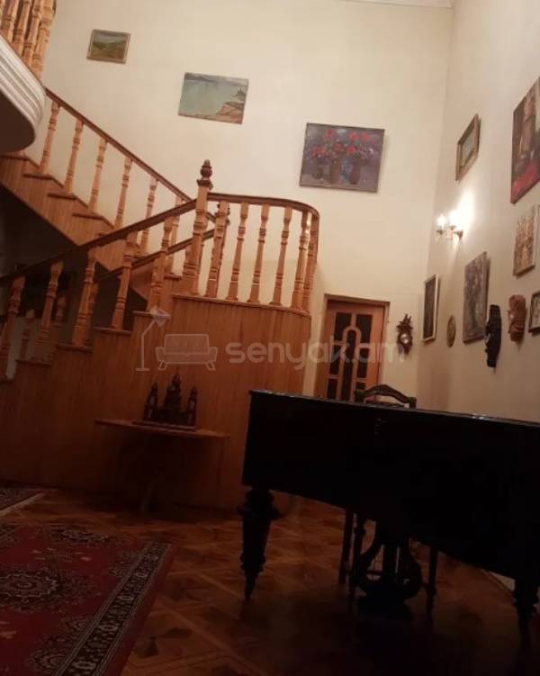 6 Սենյականոց Սեփական Տուն, 180քմ, Կոսմետիկ Վերանորոգված