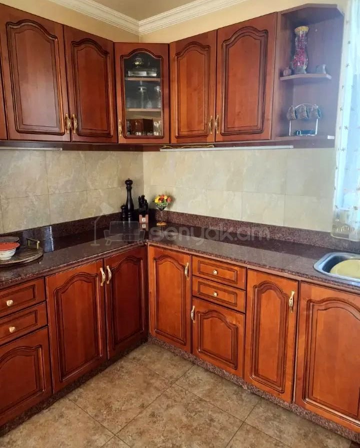 6 Սենյականոց Շքեղ Առանձնատուն, 260քմ, Կահավորված