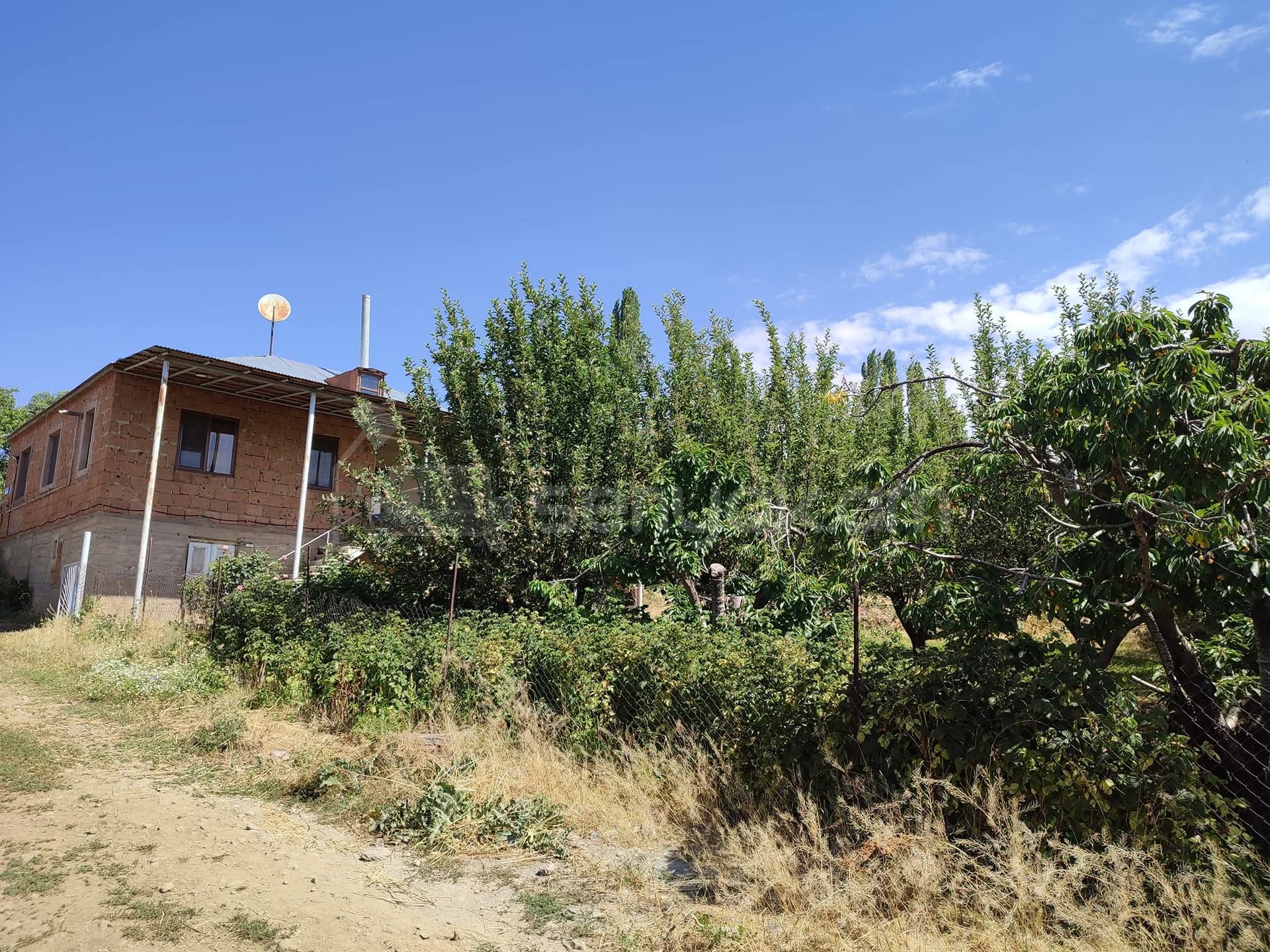 6 Սենյականոց Սեփական Տուն, 191քմ, Նորմալ Վիճակում