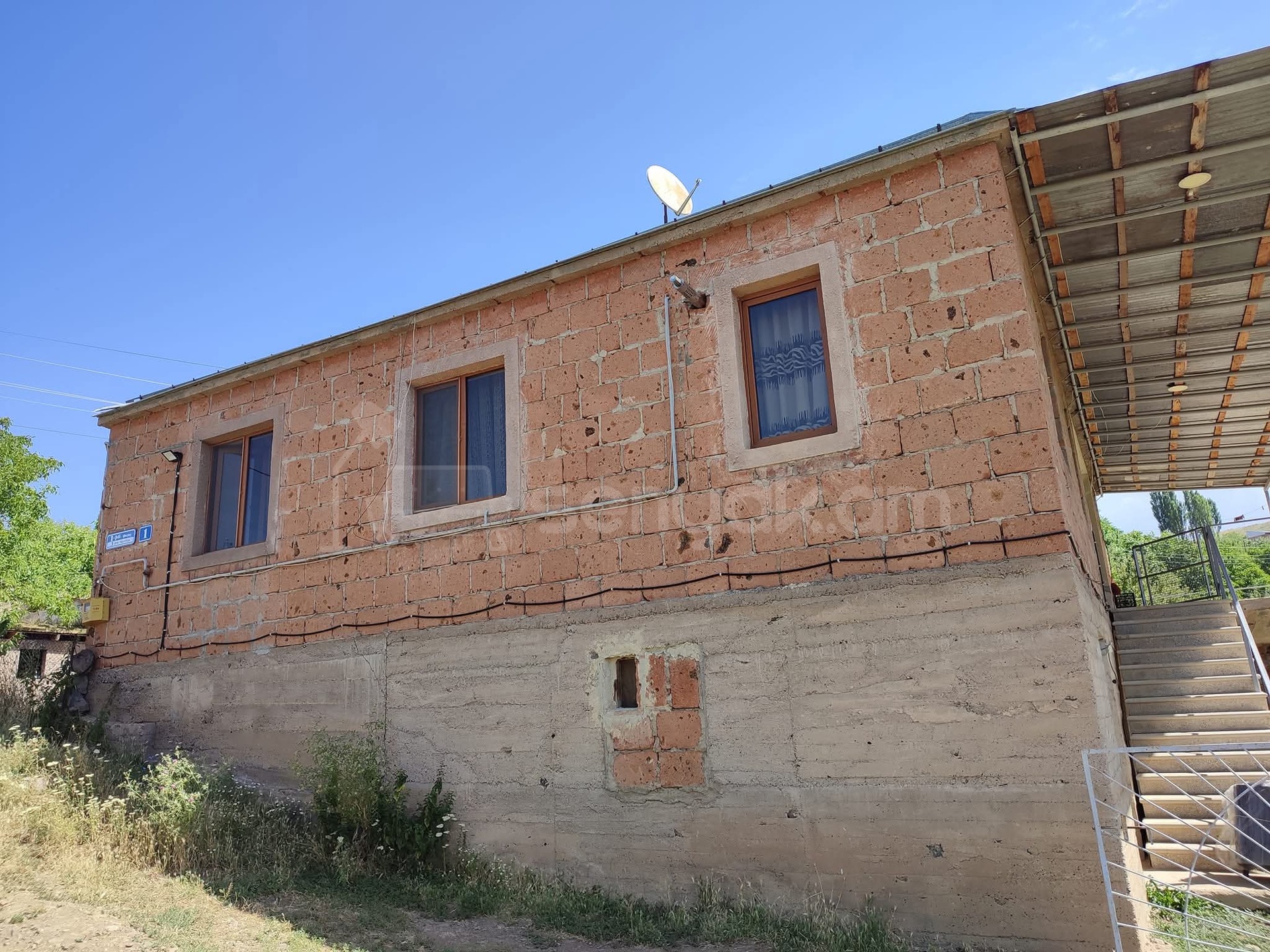 6 Սենյականոց Սեփական Տուն, 191քմ, Նորմալ Վիճակում