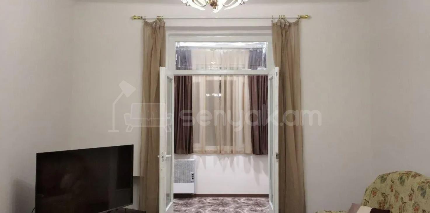 2 Սենյականոց Բնակարան Քարե Շենքում, 70քմ, 2/5 հարկ, Կապիտալ Վերանորոգված, Կահավորված, Արևկող