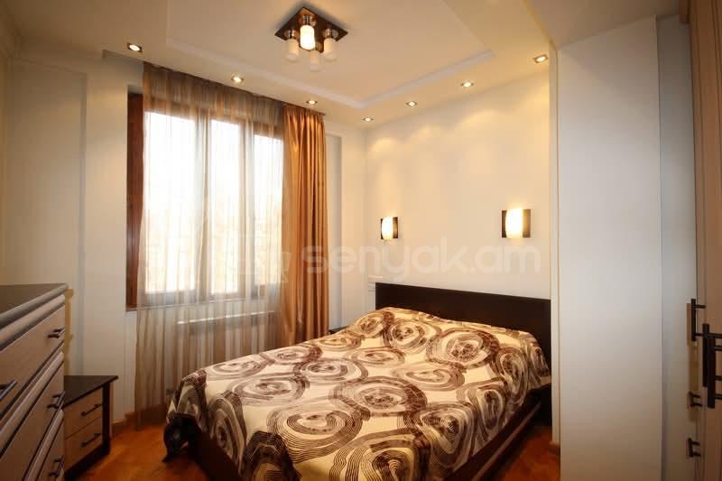 2 Սենյականոց Բնակարան Քարե Շենքում, 45քմ, 2/5 հարկ, Կապիտալ Վերանորոգված