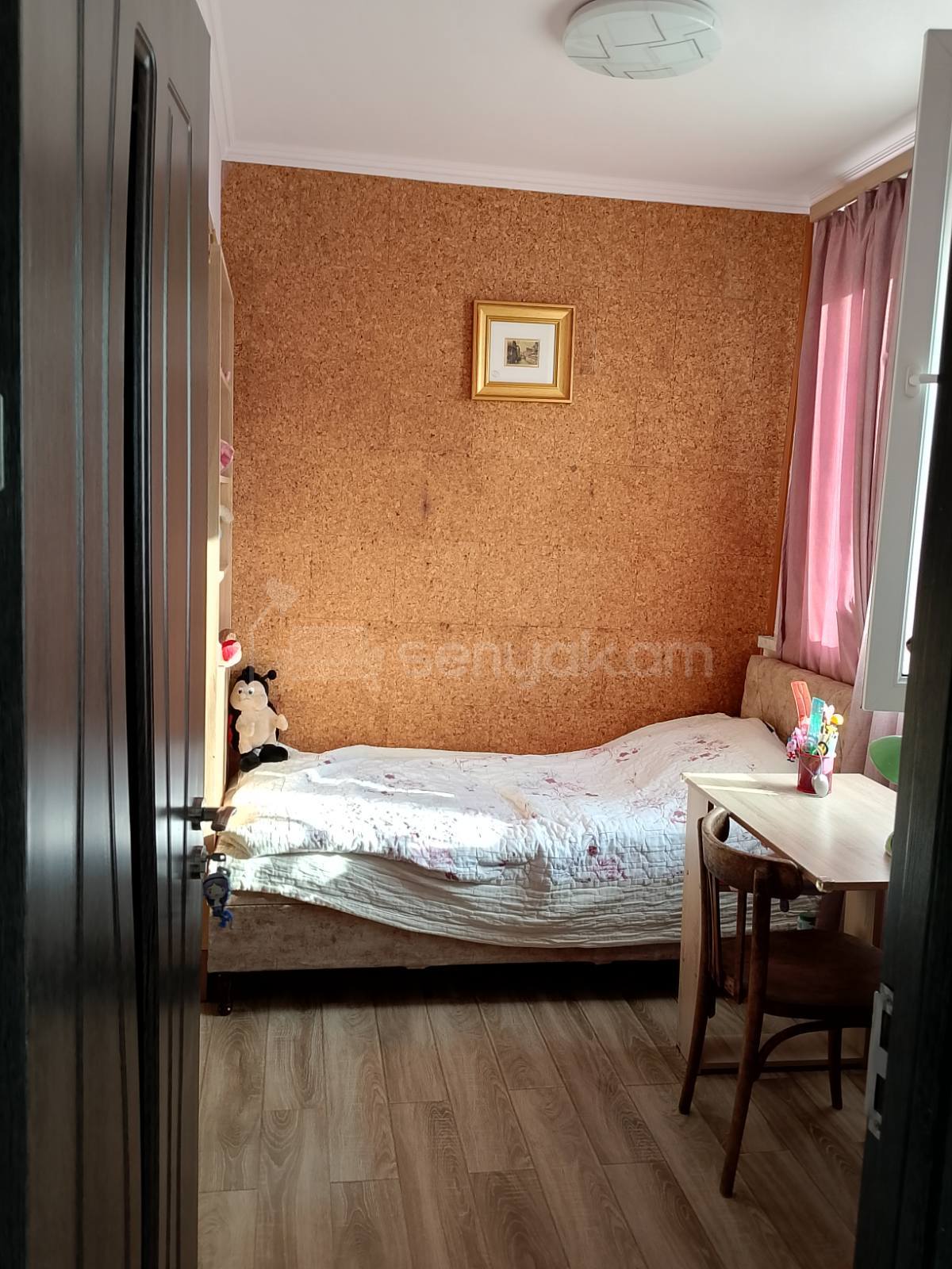 3 Սենյականոց Բնակարան Քարե Շենքում, 63քմ, 5/5 հարկ, Կապիտալ Վերանորոգված
