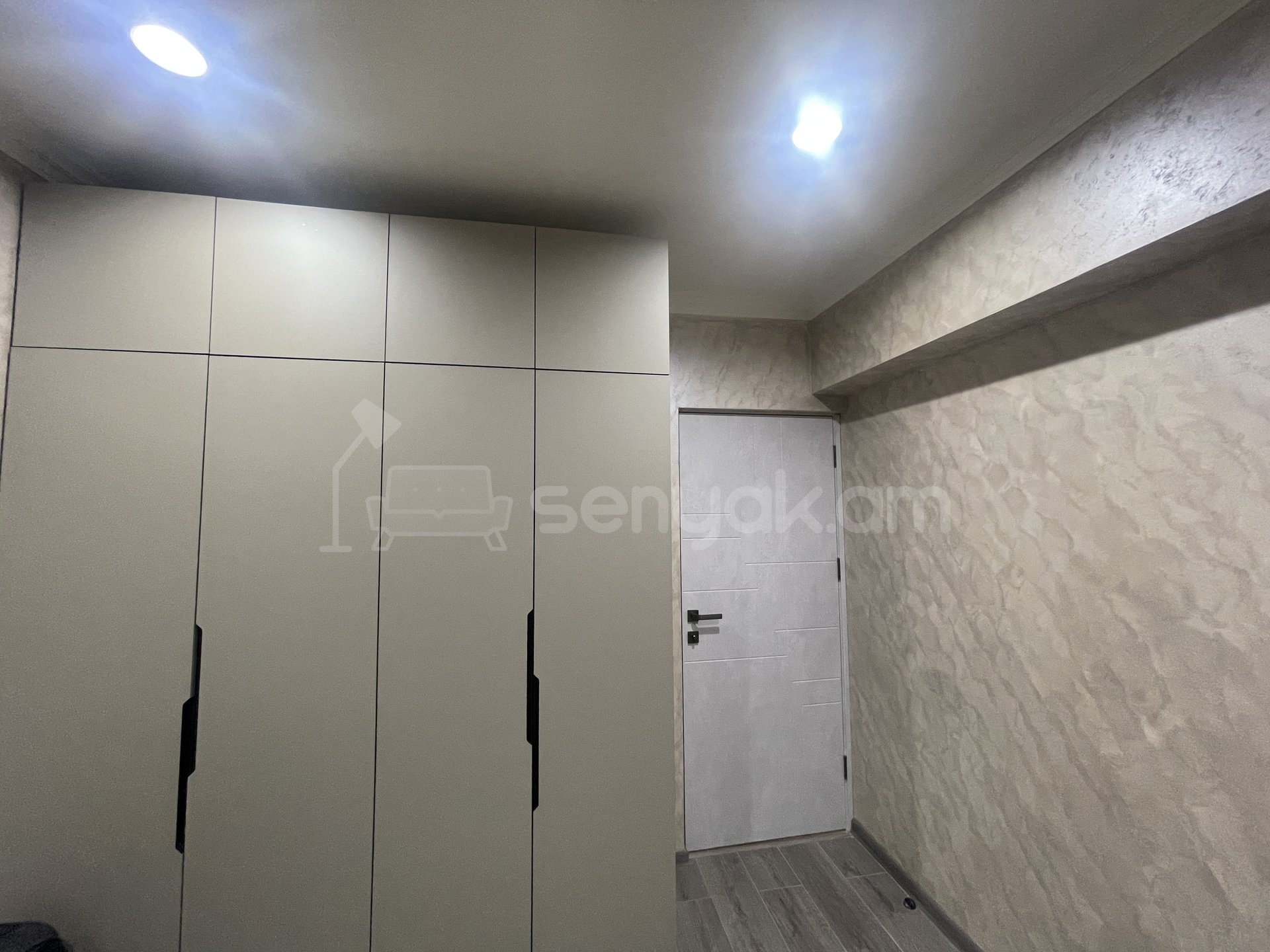 3 Սենյականոց Բնակարան, 80քմ, 10/12 հարկ, Կապիտալ Վերանորոգված, Կահավորված
