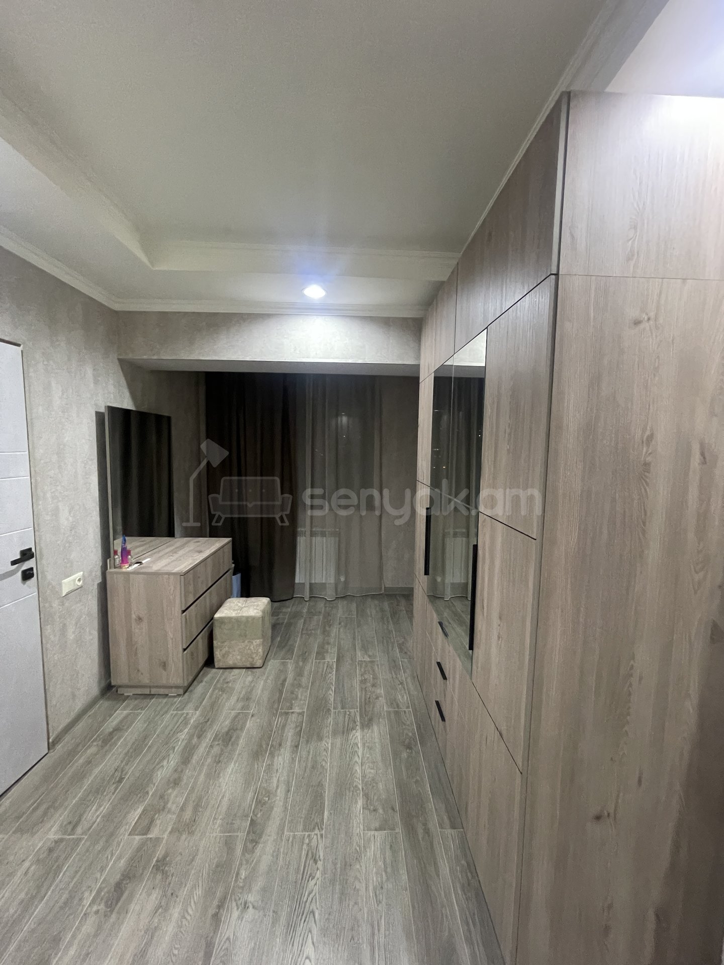 3 Սենյականոց Բնակարան, 80քմ, 10/12 հարկ, Կապիտալ Վերանորոգված, Կահավորված