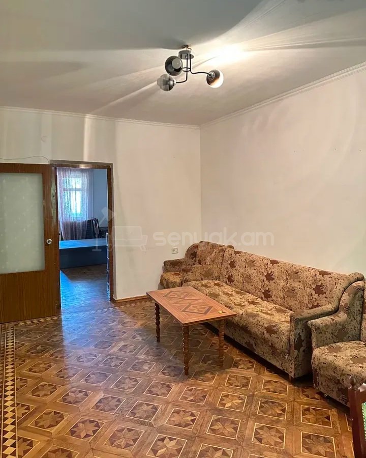 3 Սենյականոց Բնակարան Քարե Շենքում, 58քմ, 3/5 հարկ, Կոսմետիկ Վերանորոգված, Կահավորված
