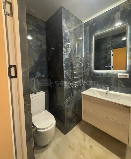 2 Սենյականոց Բնակարան Նորակառույցում, 56քմ, 8/16 հարկ, Դիզայներական Վերանորոգված, Կահավորված, Արևկող