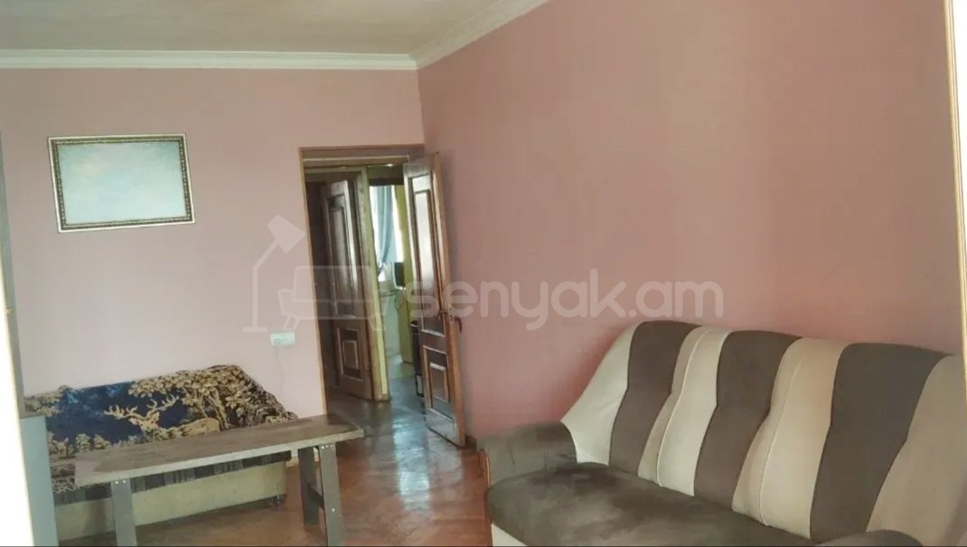 2 Սենյականոց Բնակարան Քարե Շենքում, 60քմ, 5/5 հարկ, Կոսմետիկ Վերանորոգված, Կահավորված