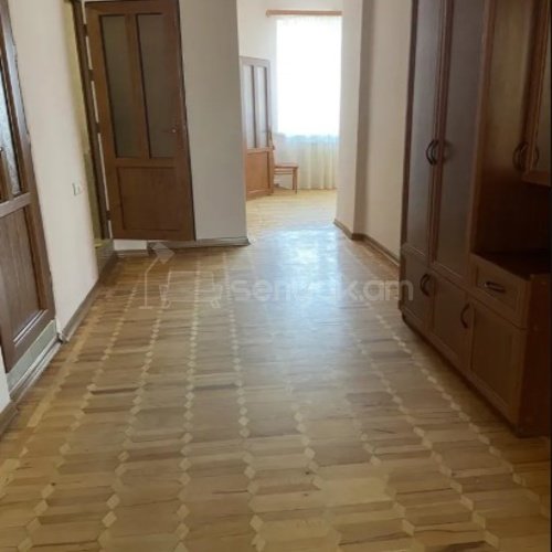 3 Սենյականոց Բնակարան Քարե Շենքում, 80քմ, 4/5 հարկ, Կոսմետիկ Վերանորոգված, Կահավորված, Արևկող