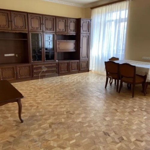 3 Սենյականոց Բնակարան Քարե Շենքում, 80քմ, 4/5 հարկ, Կոսմետիկ Վերանորոգված, Կահավորված, Արևկող