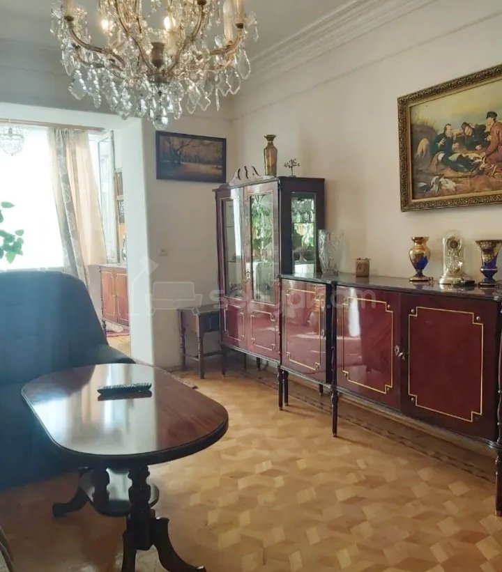 3 Սենյականոց Բնակարան Քարե Շենքում, 74քմ, 3/5 հարկ, Կոսմետիկ Վերանորոգված, Կահավորված