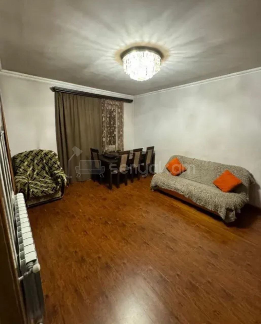 3 Սենյականոց Բնակարան Քարե Շենքում, 110քմ, 4/5 հարկ, Կապիտալ Վերանորոգված, Կահավորված, Արևկող