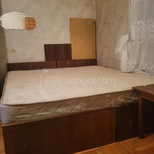 2 Սենյականոց Բնակարան Քարե Շենքում, 55քմ, 3/4 հարկ, Նորմալ Վիճակում, Կահավորված, Արևկող