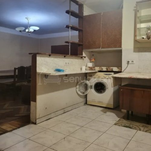 2 Սենյականոց Բնակարան Քարե Շենքում, 55քմ, 3/4 հարկ, Նորմալ Վիճակում, Կահավորված, Արևկող