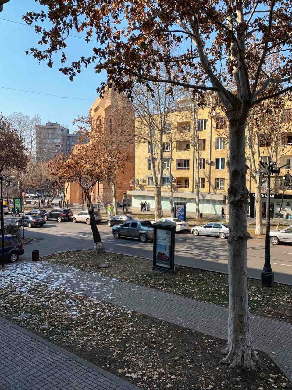 2 Սենյականոց Բնակարան Քարե Շենքում, 55քմ, 2/5 հարկ, Կոսմետիկ Վերանորոգված, Կահավորված
