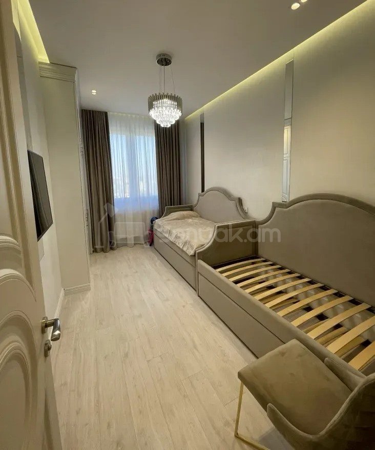 3 Սենյականոց Բնակարան Նորակառույցում, 100քմ, 16/16 հարկ, Կապիտալ Վերանորոգված