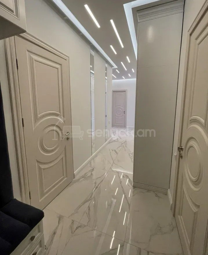 3 Սենյականոց Բնակարան Նորակառույցում, 100քմ, 16/16 հարկ, Կապիտալ Վերանորոգված