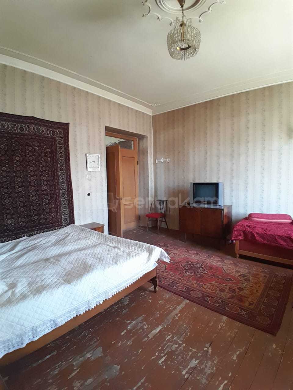 5 Սենյականոց Սեփական Տուն, 400քմ, Նորմալ Վիճակում, Ավտոտնակով