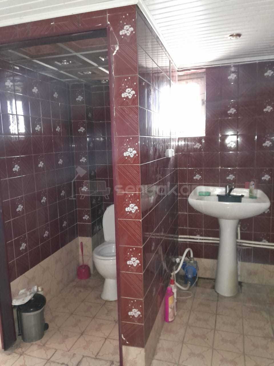 5 Սենյականոց Սեփական Տուն, 400քմ, Նորմալ Վիճակում, Ավտոտնակով