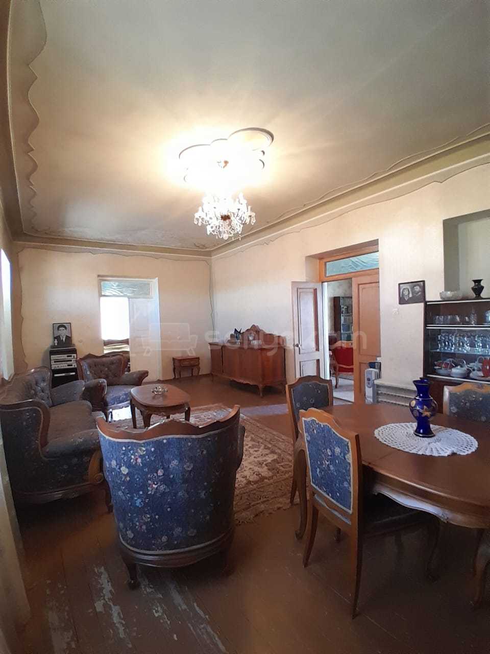 5 Սենյականոց Սեփական Տուն, 400քմ, Նորմալ Վիճակում, Ավտոտնակով