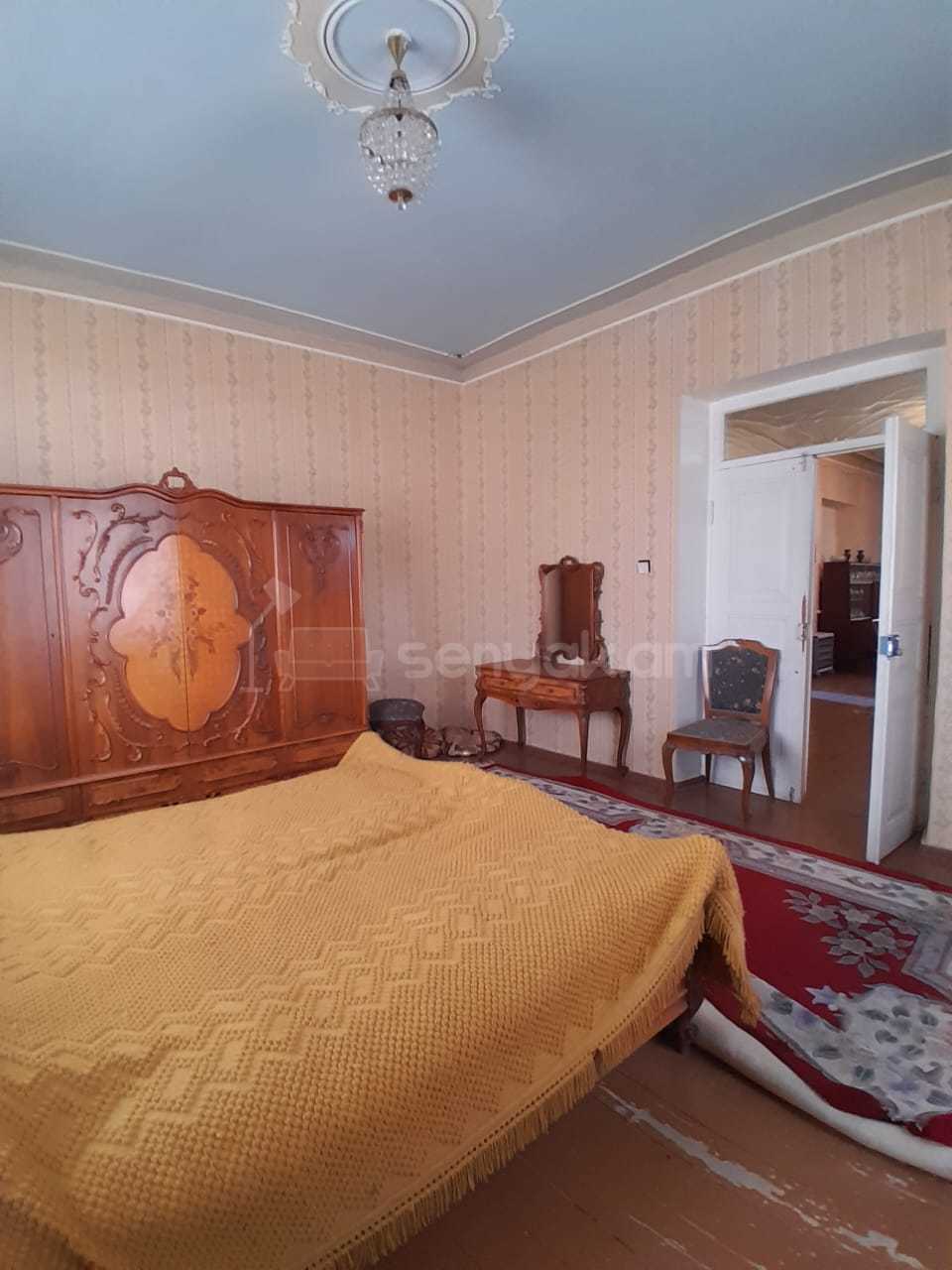 5 Սենյականոց Սեփական Տուն, 400քմ, Նորմալ Վիճակում, Ավտոտնակով