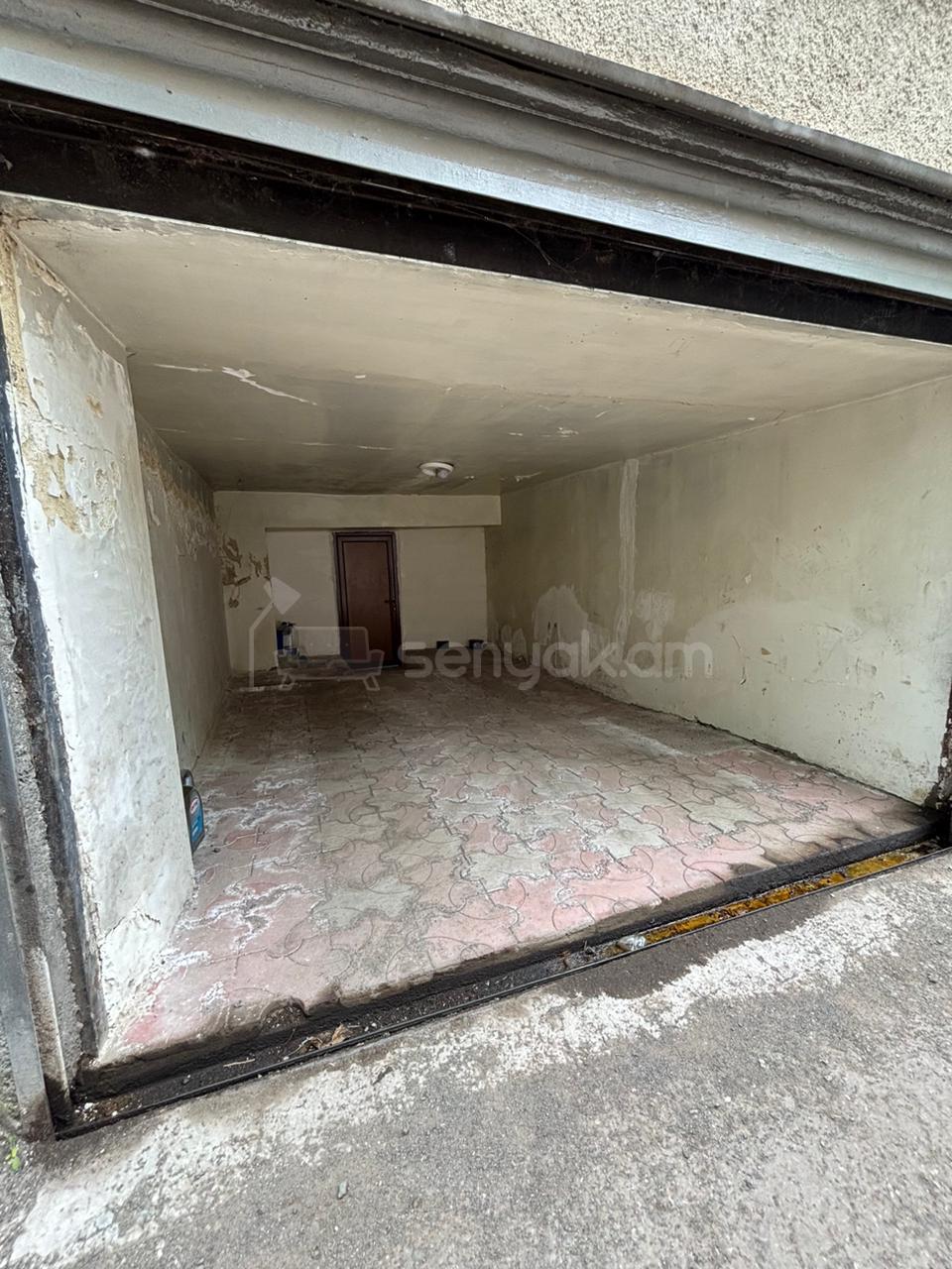 5 Սենյականոց Սեփական Տուն, 300քմ, Նորմալ Վիճակում, Ավտոտնակով