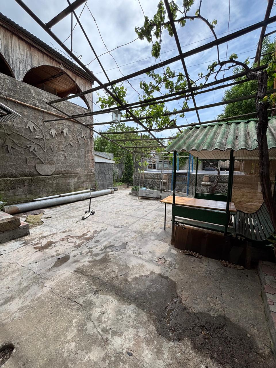 5 Սենյականոց Սեփական Տուն, 300քմ, Նորմալ Վիճակում, Ավտոտնակով
