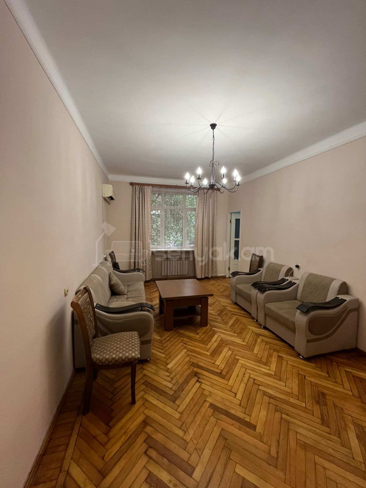 2 Սենյականոց Բնակարան Քարե Շենքում, 50քմ, 2/5 հարկ, Կապիտալ Վերանորոգված, Կահավորված