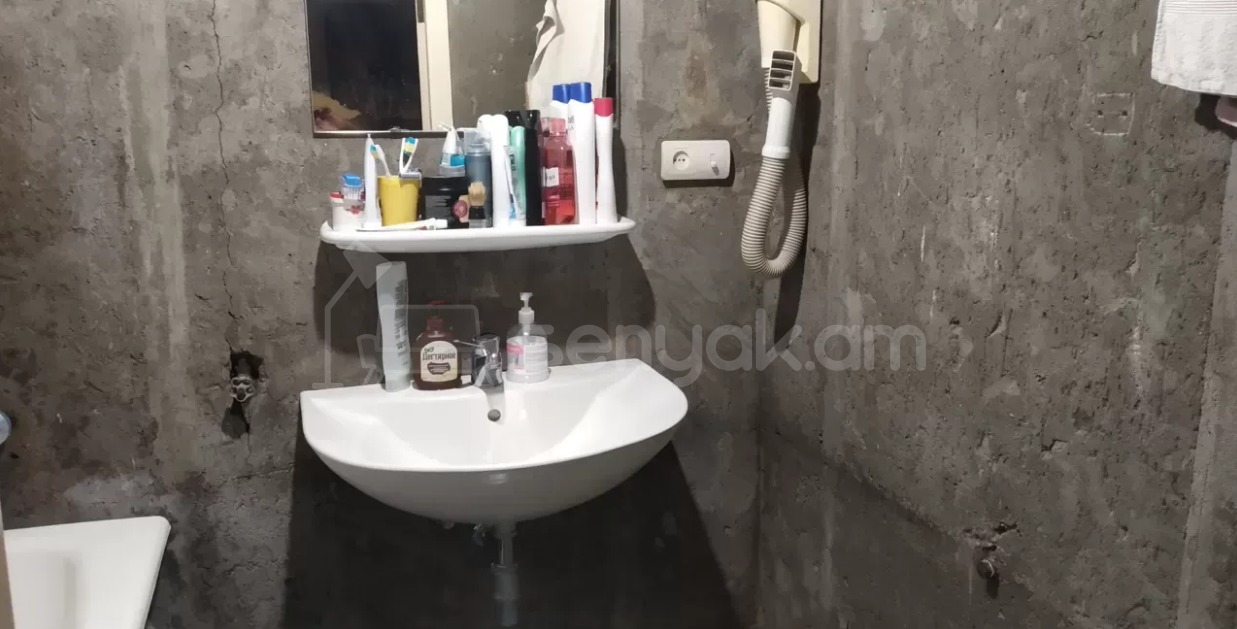 2 Սենյականոց Բնակարան, 74քմ, 10/12 հարկ, Նորմալ Վիճակում