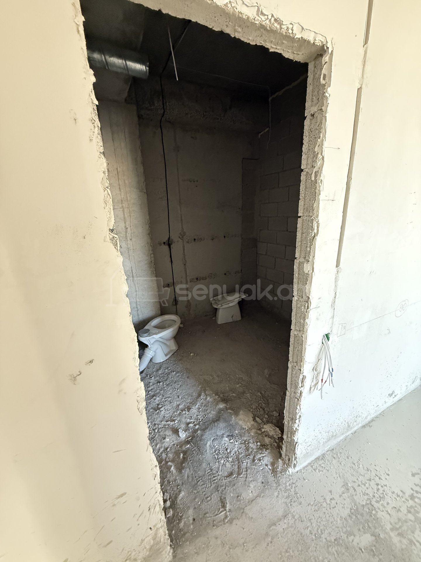 3 Սենյականոց Բնակարան Նորակառույցում, 112քմ, 13/18 հարկ, Պետական Վիճակում