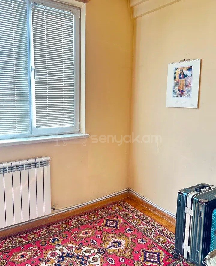 2 Սենյականոց Բնակարան Քարե Շենքում, 55քմ, 4/5 հարկ, Կապիտալ Վերանորոգված